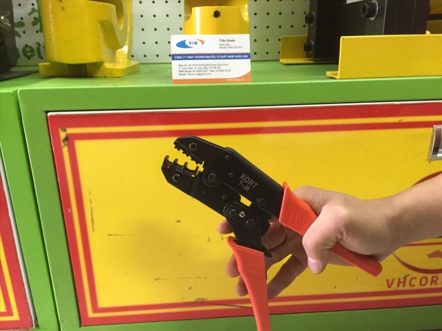 Kim-bam-cos-boc-KORT-T-J6