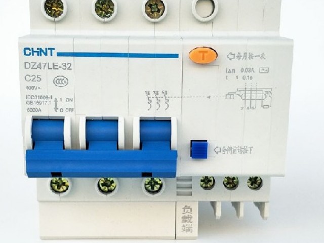 Rcbo CHINT DZ47LE  3P 40A  30mA