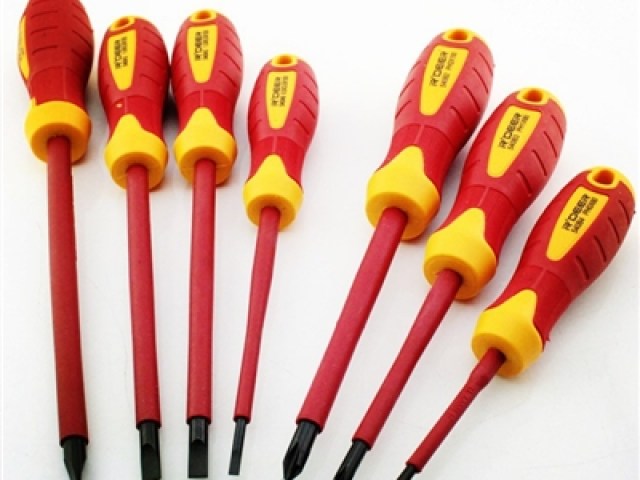 to-vit-cach-dien-1000v-opt